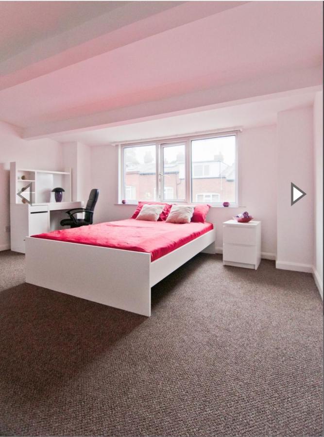 Budget Double Room Close To Leeds University And City Centre Buitenkant foto